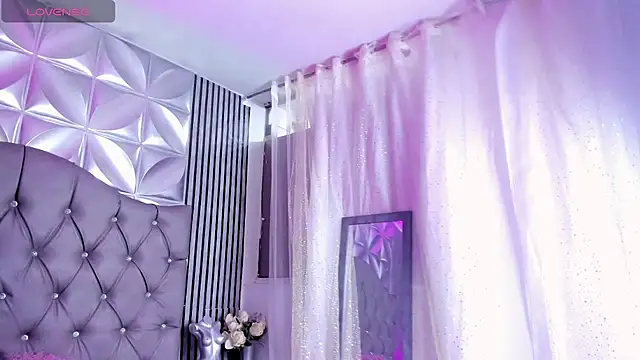 Sophie_Wilde live cam preview