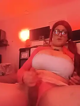 sissytrapdolly24 webcam