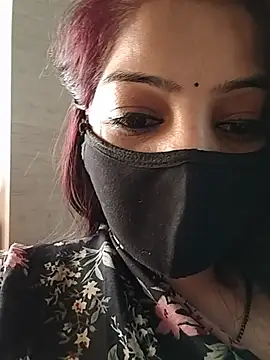 Hot_pooja2 webcam