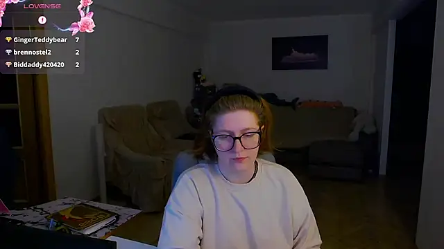 LesiaOxxi webcam