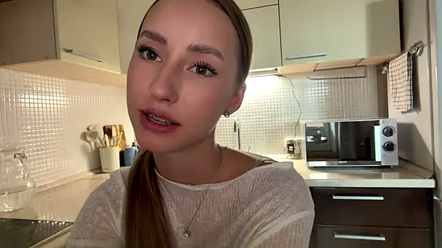 ShelbaMitsuda webcam