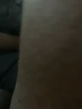gaycarsales19 live cam on StripChat