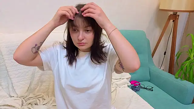 adel_roses live cam on StripChat