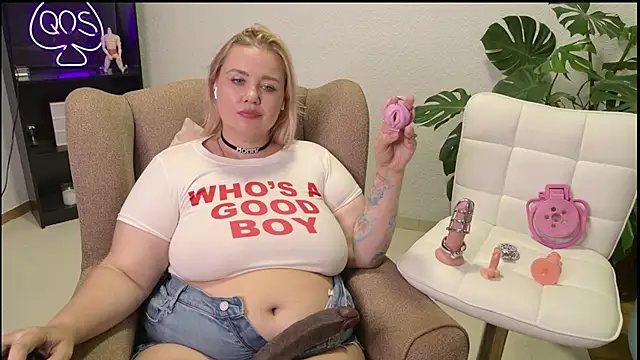 MargotGrey webcam