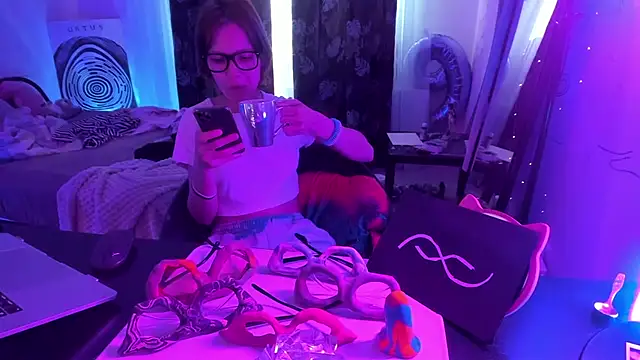 AnnexedPistol webcam