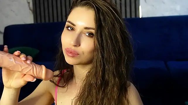 AryaGold live cam on StripChat