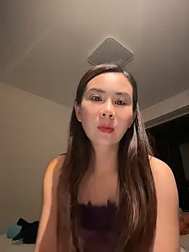 Yioyio-666 webcam