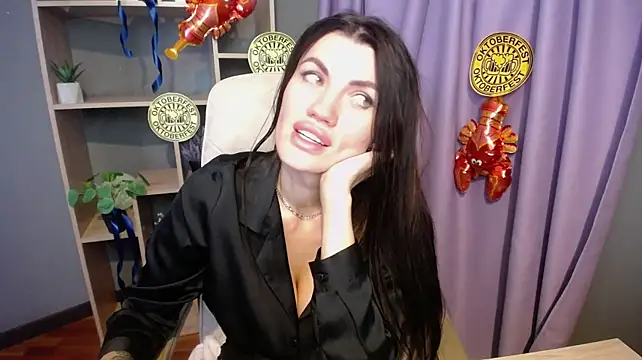 MilaLoona