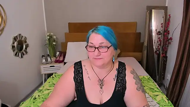 Sugarmommy_69X webcam