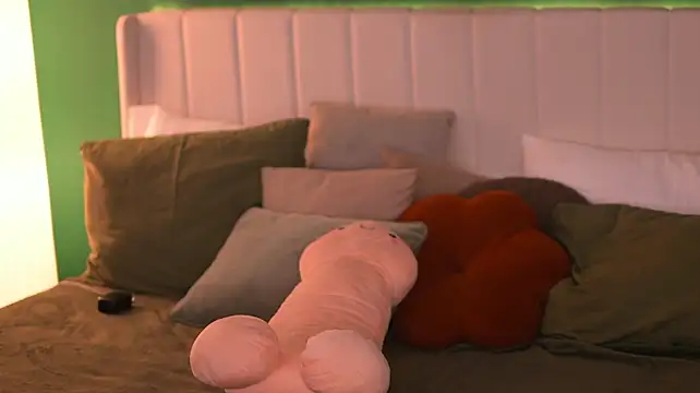 AmbersFlame live cam preview
