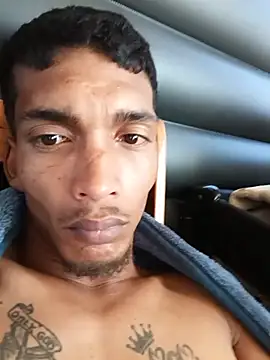 NaughtyGuy0071 webcam
