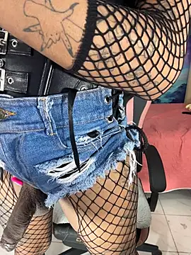 Nella_Dolls webcam