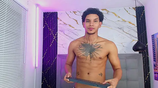 kai_storm77 webcam