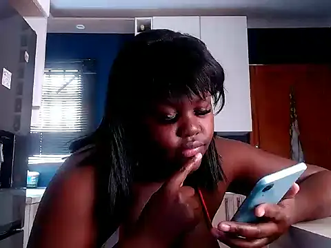 BigAreolasQueen webcam