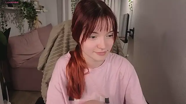 last_hxpe live cam on StripChat