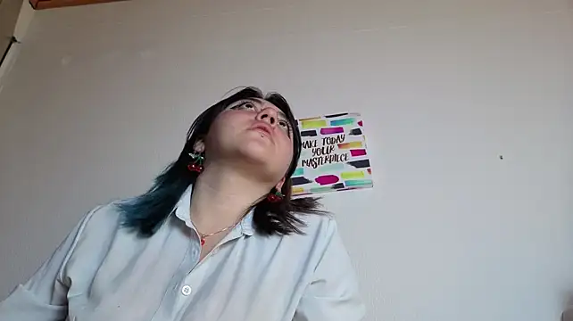 Blueberry_gothic webcam