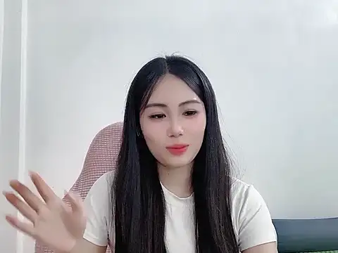Lyly79 webcam