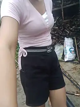 Thobaby112 live cam on StripChat