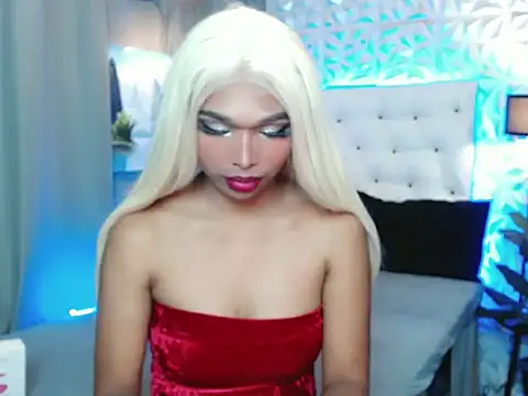 Slutty_Maria live cam on StripChat