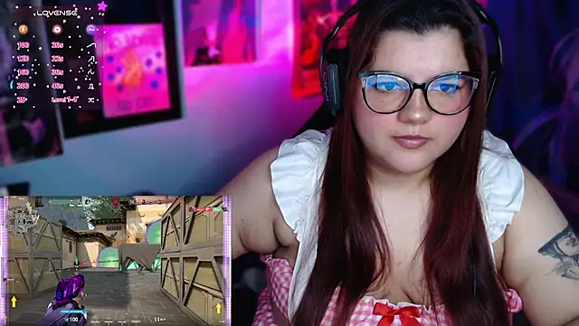 Annee23 live cam on StripChat