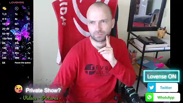 RealManHaveHairy webcam