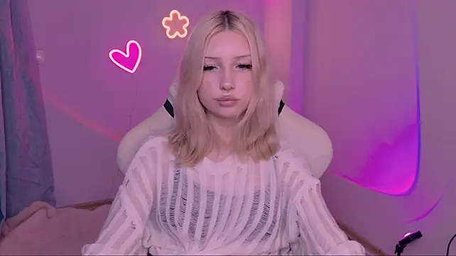 SashaQuin webcam