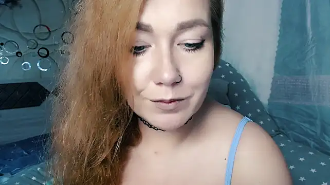 Tia_Rich webcam