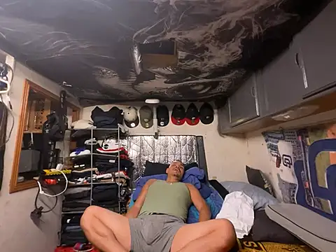 OmarSalasxh33 webcam