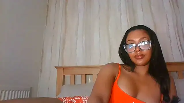 _DramaticDARLA webcam