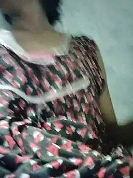 Hott_Surabhi webcam