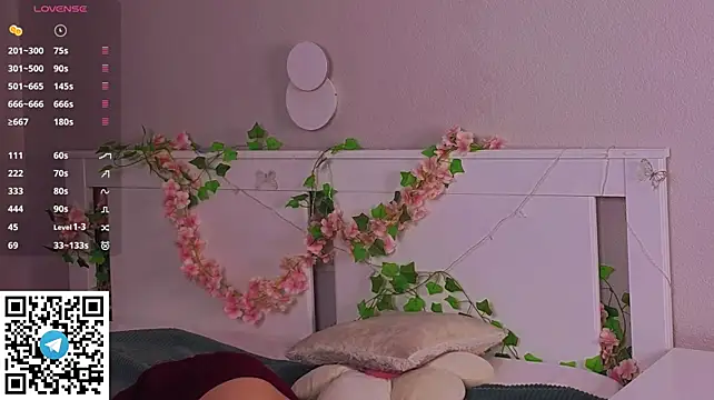 RebeccaMontgomery webcam