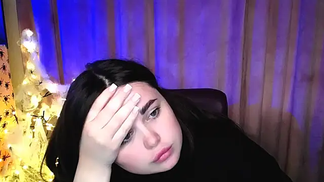 Emily_Mo