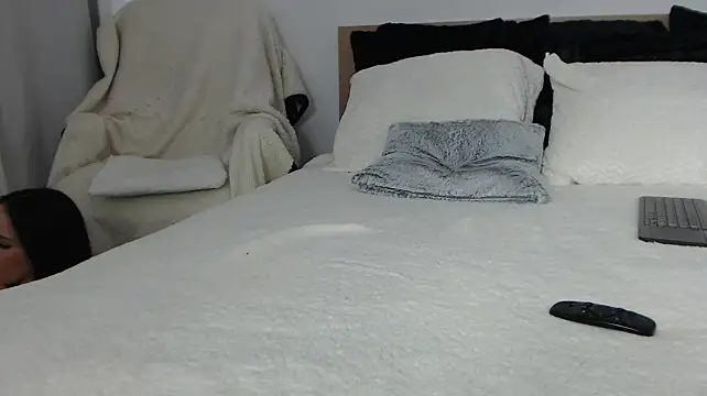 Layla23a webcam