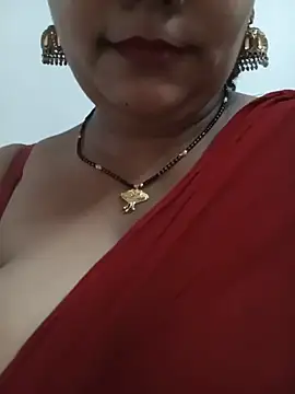 Nyra-23 live sex cam