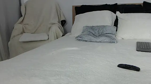 Layla23a webcam