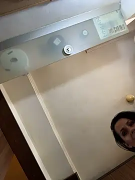 Hotmomcheckk_