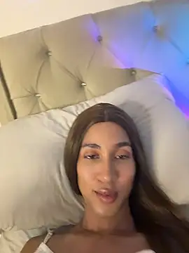 Chloe_Celeste live sex cam