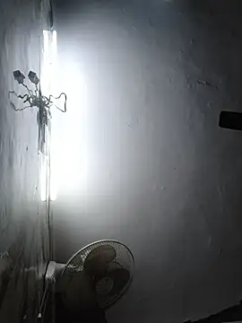 Jesikaa2 webcam