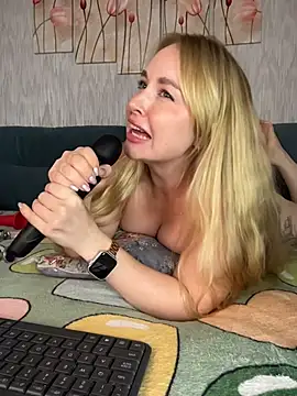 Kitty-Kelsi webcam