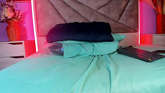 isabela_croftt webcam