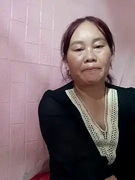 GinieBaby live cam on StripChat
