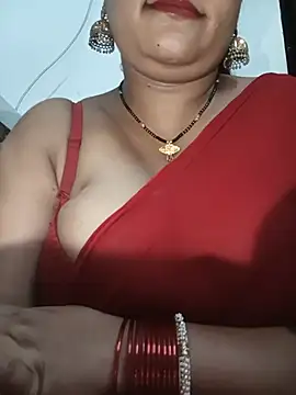 Nyra-23 live cam on StripChat