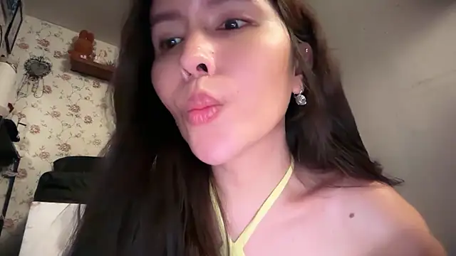 SensualSanya webcam