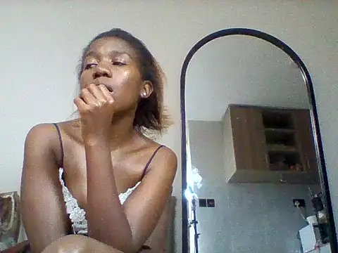 hotlittlemiss webcam