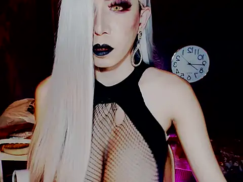 MistressPaola webcam