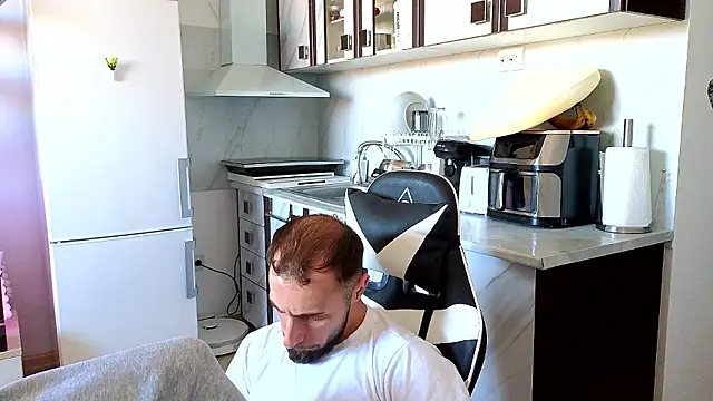 RyanStorm_ webcam