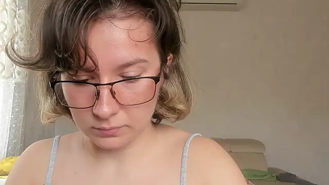 Lilith_lutherlow webcam