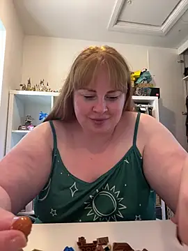 Curvy-GingeXX webcam