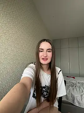 Lizzie_Castillo