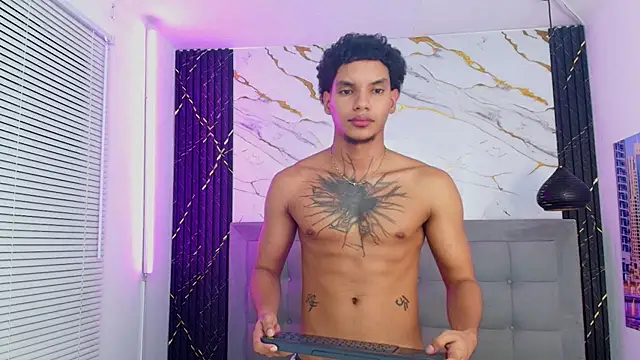 kai_storm77 webcam